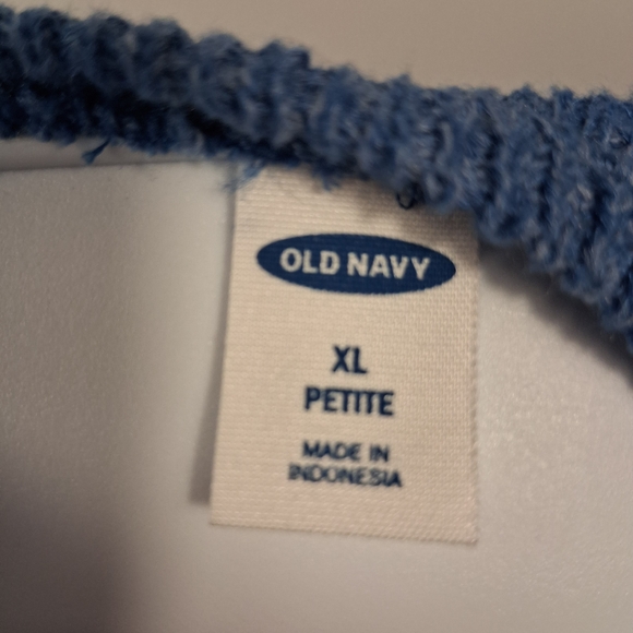 Old Navy Women's Blue Knit Top - Picture 3 of 5